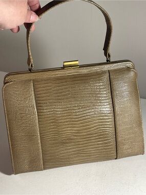 Vintage 1950s 1960s Taupe Lizard Embossed Handbag Purse Top Handle Talon Zipper